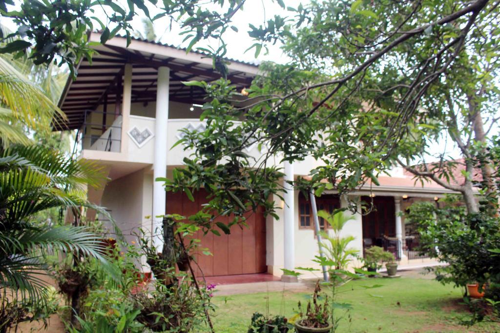 Anura Home Stay Калутара Екстер'єр фото